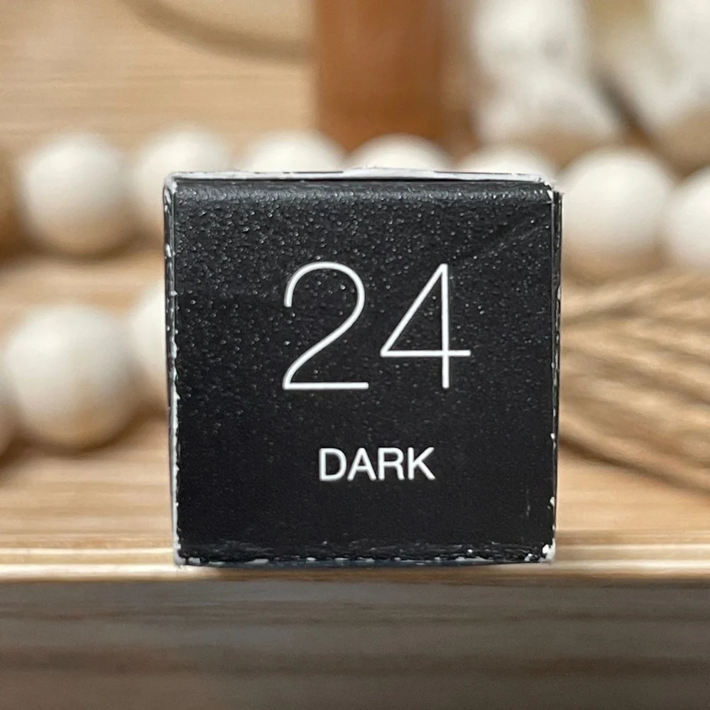DOSE OF COLORS Concealer in “24 Dark”
